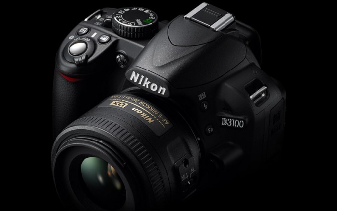 Πώς να ρυθμίσετε την ταχύτητα κλείστρου στη Nikon d3100